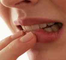 Žvečilni gumi je boleč na koncu spodnje čeljusti