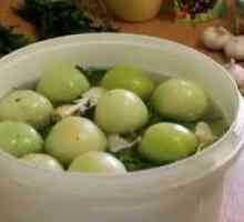 Domov kumarice: kisle zelene paradižnike