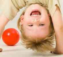 Hiperaktivni otrok: znaki, simptomi in zdravljenje