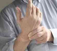 Nejasnost prstov desne roke: glavni vzroki in zdravljenje