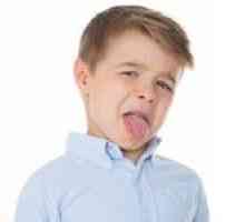 Zakaj se pri otroku pojavi vonj acetona iz ust?
