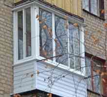 Stakleni balkon v Hruščovu: cena storitev in fotografskih primerov