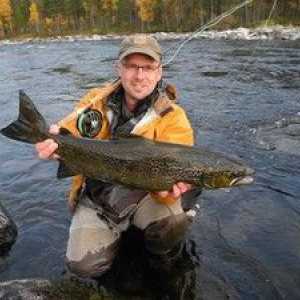 Dobra mesta za ribolov v Kareliji divja