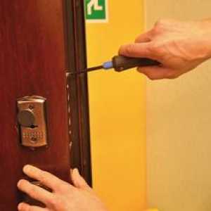 Navodila za zamenjavo ključavnice pri vhodnih kovinskih vratih