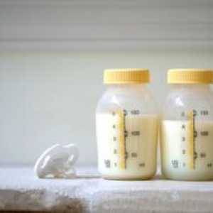 Kako shraniti materino mleko po črpanju
