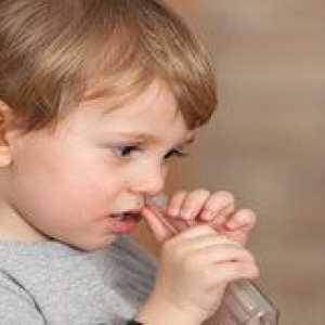 Kako poučevati otroka, da mu udari nos? Ali lahko otrok udari svoj nos v letu?