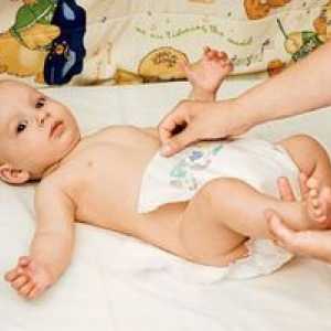 Kako spremeniti plenic za novorojenčka, kako pogosto je treba storiti?