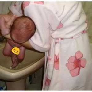 Kako pranje pod pipa novorojenček