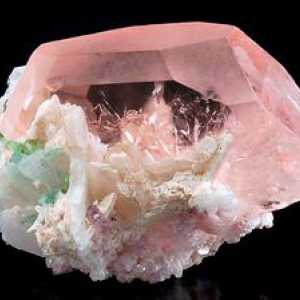 Kameni morganit ali roza beril, njegove mineraloške lastnosti