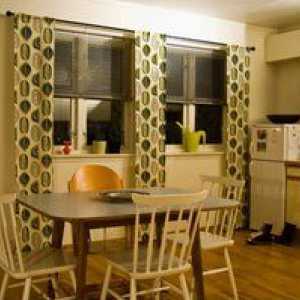 Okenske okrasne kuhinjske zavese, primeri na fotografiji