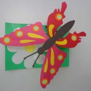 Uporaba barvnega papirja - "metulj"