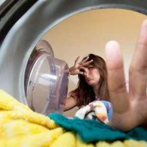 Kako odstraniti neprijeten vonj iz pralnega stroja