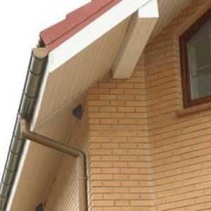 Previsi strehe, vložitev strešne ograde s sofitom