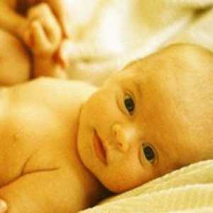 Žolčnica pri novorojenčkih: vzroki za nastanek, zdravljenje in posledice